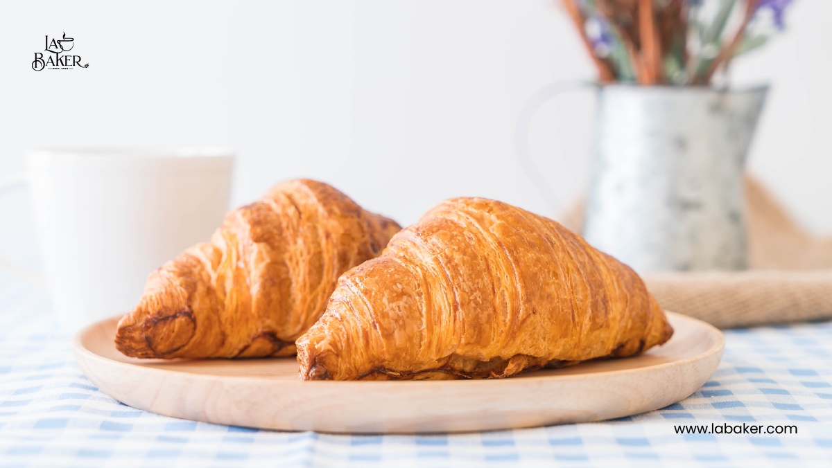 what are the main ingredients in croissants